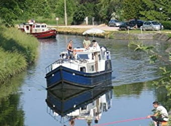 France Fluviale - Location de bateaux - VERMENTON